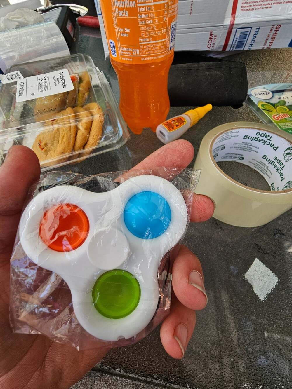 Simple Dimple Fidget Popper Toy - Picture 2 of 3